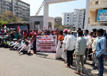पनवेल तहसीलवर श्रमजिवी संघटनेची धडक