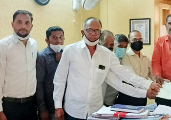 कलोतेफाटा ते नडोदे रस्ता दुरुस्तीसाठी तहसीलदारांना निवेदन