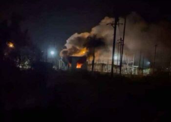 शेतकरी आंदोलनाचा भडका; संतप्त शेतकऱ्यांनी महावितरण कार्यालय पेटवले