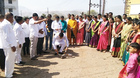 उकरूळमध्ये विविध विकासकामांचे भूमीपूजन