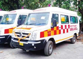 रुग्णवाहिकेचा चालकांची उपासमार