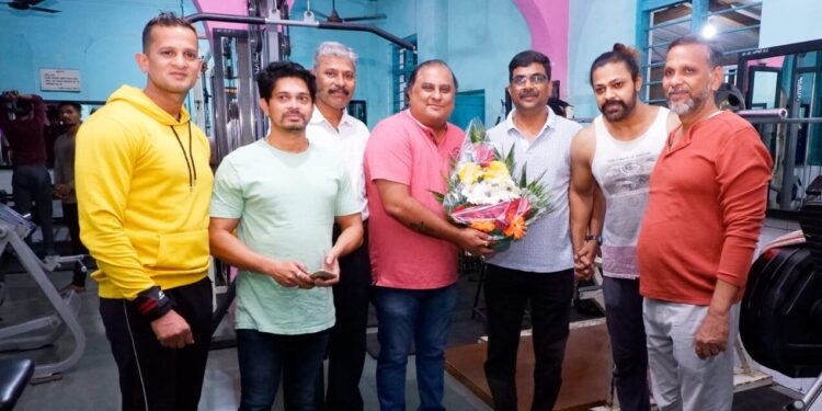 सार्वजनिक व्यायामशाळेच्या अध्यक्षपदी संजय पाटील