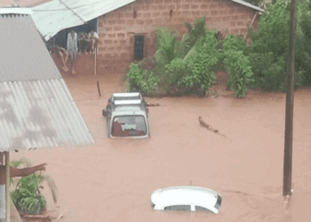 पूररेषांमुळे चिपळूणचे दोन भाग