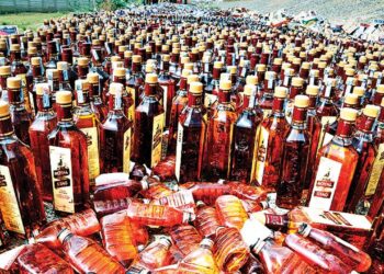 14 लाखांचा विदेशी मद्यसाठा जप्त