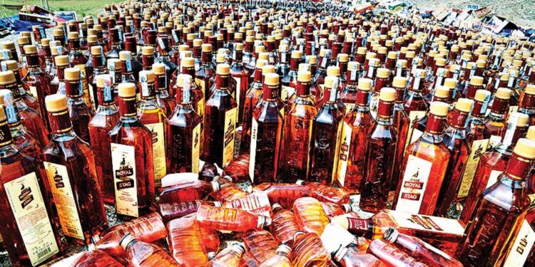 14 लाखांचा विदेशी मद्यसाठा जप्त