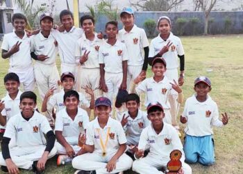 सीझन बॉल क्रिकेट स्पर्धेत महाडचा एसबीसी अंतिम फेरीत