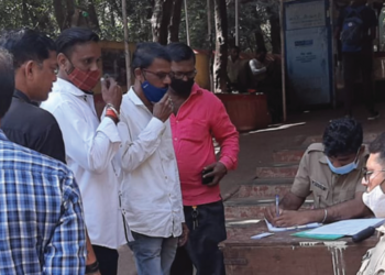 माथेरानमध्ये टॅक्सीचालकांवर पोलिसांची कारवाई