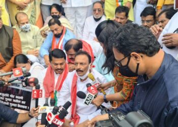 फडणवीसांच्या घराबाहेरील नाना पटोलेंचे आंदोलन स्थगित