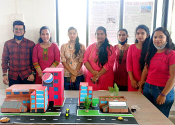 कुसुमाग्रज,सी.व्ही रामन यांचे स्मरण आवश्यक -मिर्जी