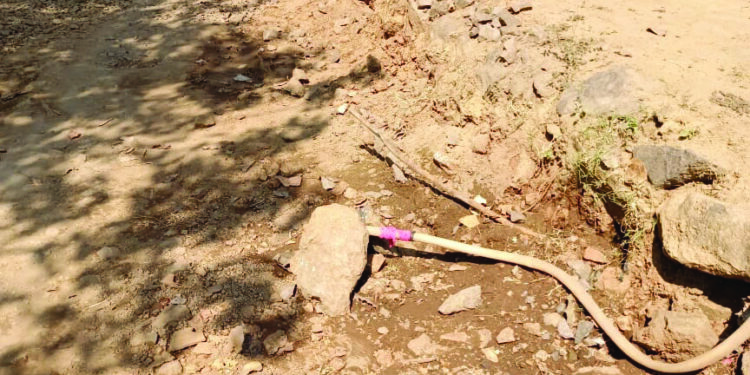 मुख्यमंत्री ग्रामसडक योजनेचे कामात मनमानीपणा