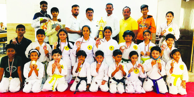 जिल्हा युनिफाईट अजिंक्यपद स्पर्धेत खांदा कॉलनी शाखेला तृतीय विजेतेपद