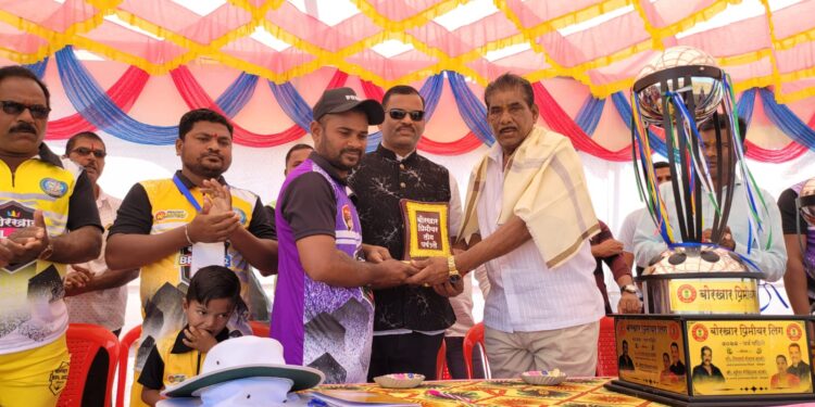 बोरखार प्रीमियर क्रिकेट स्पर्धेत रियांश इलेव्हन संघ विजयी