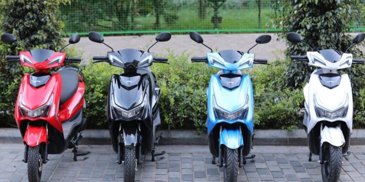 इलेक्ट्रिक स्कूटर खरेदी करण्यासाठीचे हे आहेत बेस्ट ऑप्शन