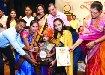 जिल्ह्यातील गुणीजनांचा रायगड भुषणने सन्मान