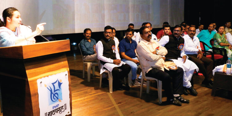 ज्ञानगंगा संस्थेची निर्मिती शिक्षण पूरक; चित्रलेखा पाटील यांचे प्रतिपादन