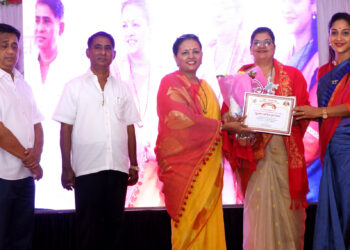 झेप फाऊंडेशनतर्फे नारीशक्तीचा सन्मान
