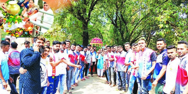 पेण पाटणेश्वर मंदिरात भाविकांची गर्दी