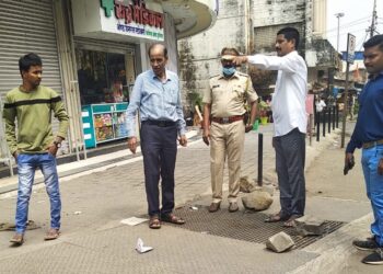 ‘त्या’ धोकादायक वळण रस्त्यांची पोलीस निरीक्षकांकडून पाहणी