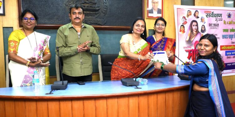 अलिबाग पालिकेने घडवल्या महिला रिक्षा चालक