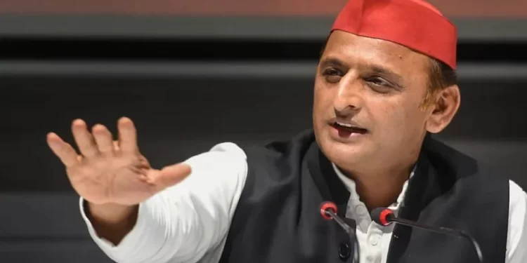 अखिलेश यादवांचा खासदारकीचा राजीनामा