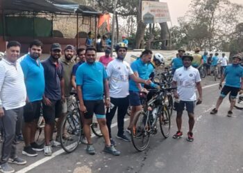 अलिबाग सायकल क्लब तर्फे ग्रुप एव्हरेस्टिंग