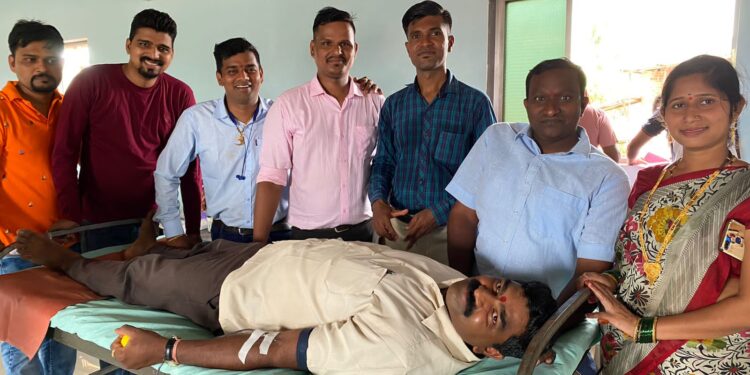 वडवली येथे रक्तदान शिबीर