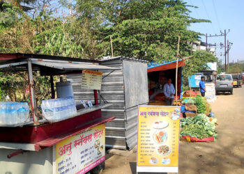 आमराई पुलावरील अतिक्रमणे पालिकेकडून जमीनदोस्त