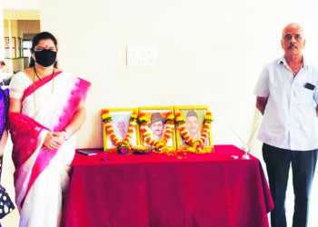 कर्जत नगरपरिषदेतर्फे शहिदांना अभिवादन