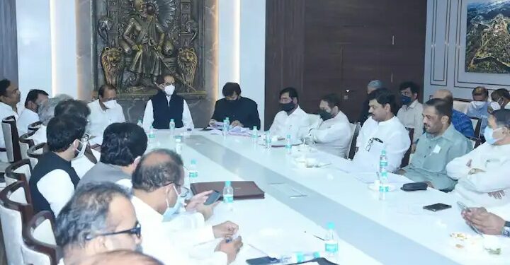 आरक्षणाशिवाय निवडणुका नकोच !