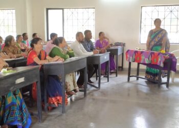 केंद्रस्तरीयशाळा व्यवस्थापन