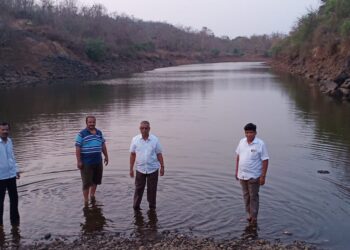 निजामपुरात पोहोचले पहूर धरणाचे पाणी