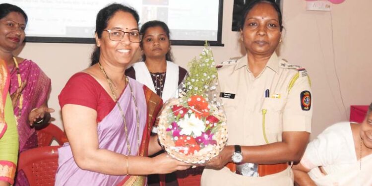 श्री समर्थ कृपा विद्यालयात महिला दिन साजरा