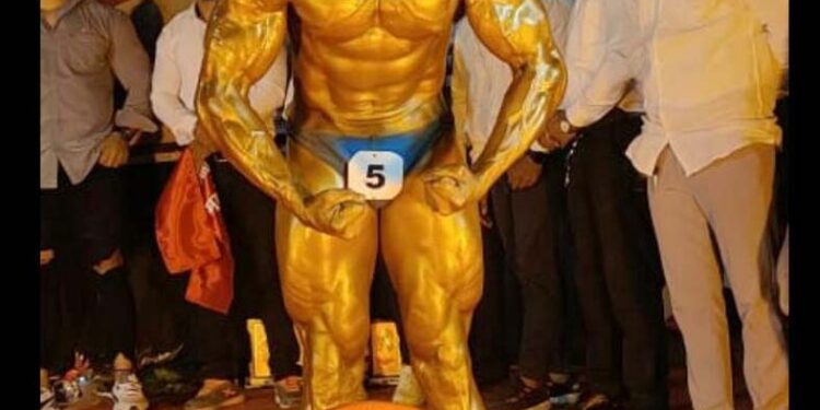 शरीरसौष्ठव स्पर्धेत दामोदर हुले यांची सुवर्णकामगिरी