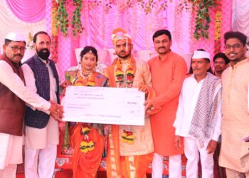 लग्नातील आहेर सामाजिक संस्थेला दान