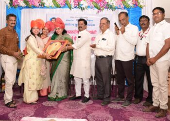 सुवर्णा दिवेकर यांना क्रांतीज्योती सावित्रीमाई फुले प्रेरणा पुरस्कार