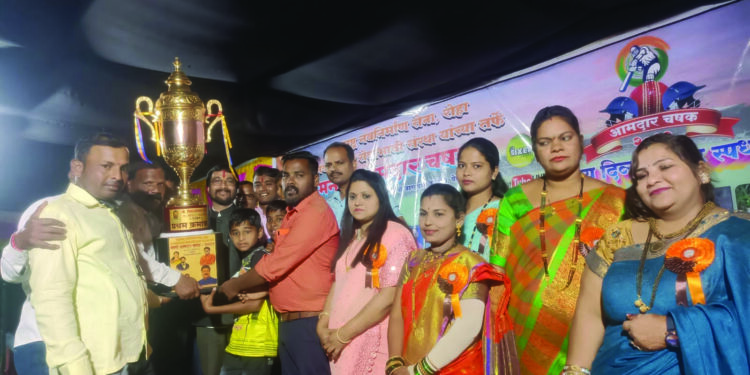 वेलशेत क्रिकेट चषकाचा मानकरी ठरला खारापटी-रोहा संघ