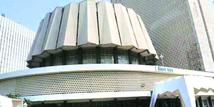 राज्याच्या आर्थिक वाढीचा दर 12.1 टक्के राहील; आर्थिक पाहणी अहवालाचा अंदाज