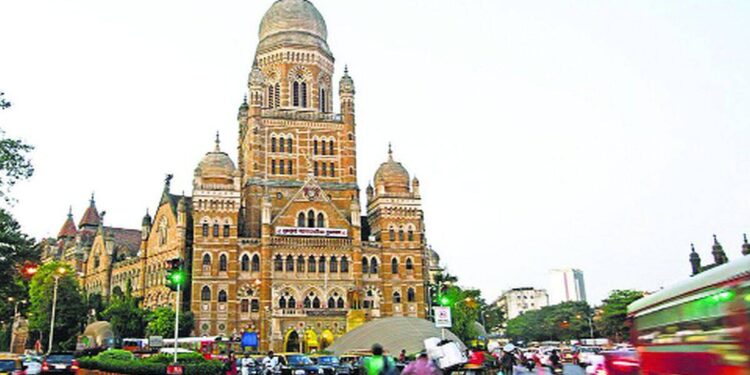 मुख्यमंत्र्यांच्या मालमत्ता करमाफी घोषणेवर विधिमंडळात शिक्कामोर्तब