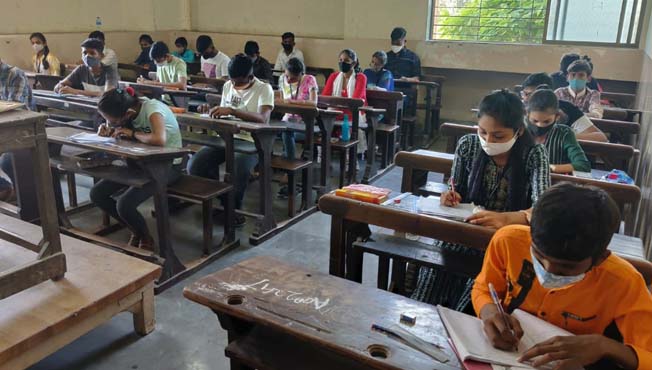 आजपासून दहावीच्या परीक्षा ; १६ लाखांहून अधिक विद्यार्थ्यांची नोंदणी