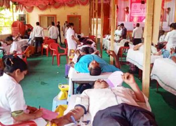 डॉ. नानासाहेब धर्माधिकारी प्रतिष्ठानच्या माध्यमातून रक्तदान शिबीर