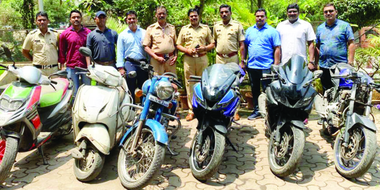 सराईत मोटारसायलक चोर जेरबंद