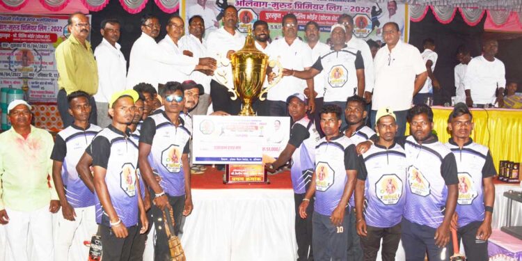 अलिबाग-मुरूड प्रीमियर लीग स्पर्धेत टायगर इलेव्हन वाघोली विजेता