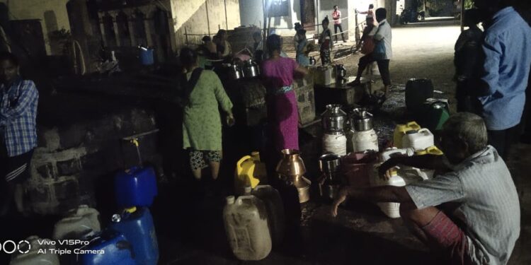 पाण्याअभावी तळाघर येथील बौद्ध समाजाची परवड