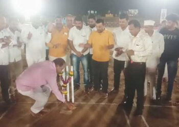 सुरेशभाऊ लाड चषक क्रिकेट स्पर्धेचा शुभारंभ