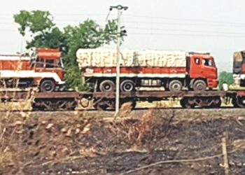 शेकडो एकर जमिनीवर भूसंपादनाचा शेरा