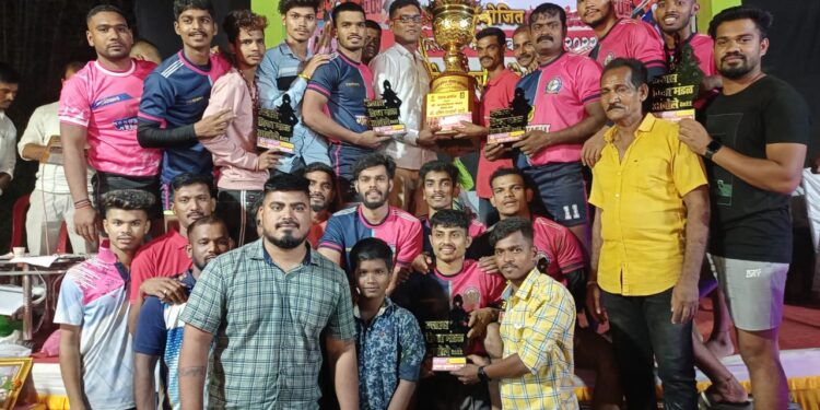 आंबोले जिल्हास्तरीय कबड्डी स्पर्धेत मातृछाया कुर्डुस संघ विजयी