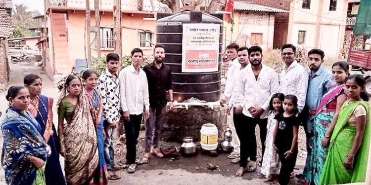 मनसेने भागविली ग्रामस्थांची तहान