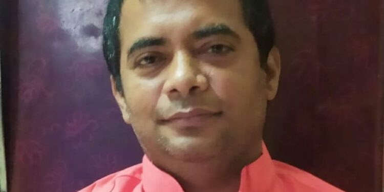 प्रबुद्ध एकपात्री अभिनय स्पर्धेत प्रभात नाईक यांना यश