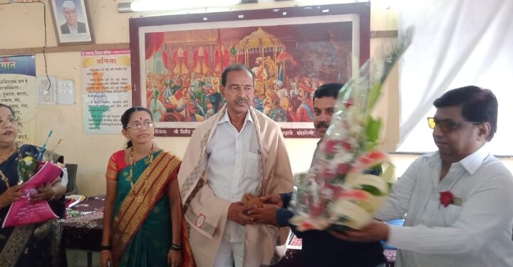 मुख्याध्यापक केशव गावंड सेवानिवृत्त