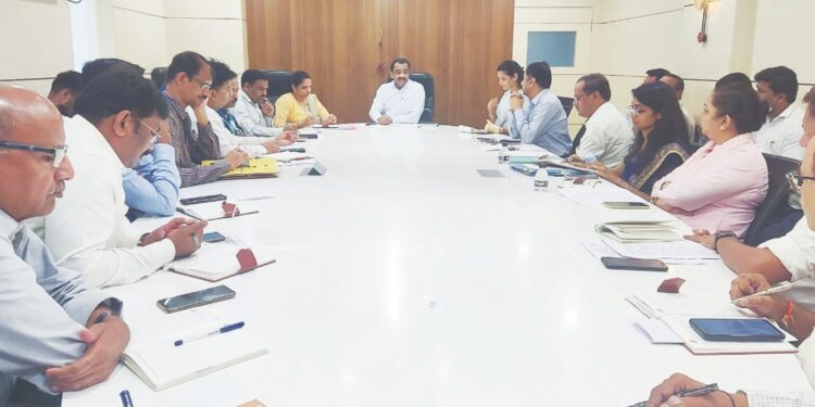 पनवेल आयुक्तांनी घेतला पॉस मशिनचा आढावा